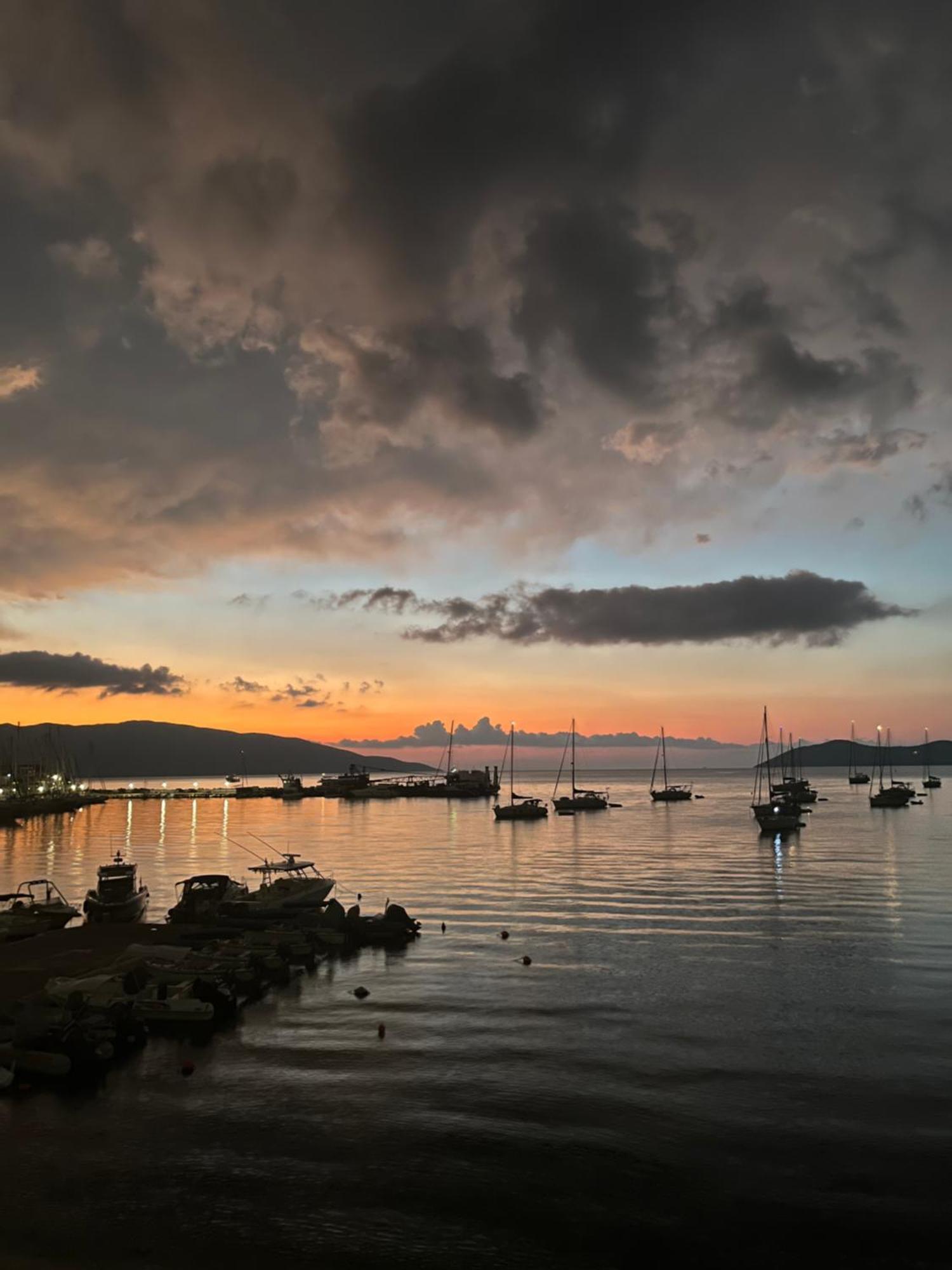 Sea Side Studios Αγία Ευφημία Εξωτερικό φωτογραφία
