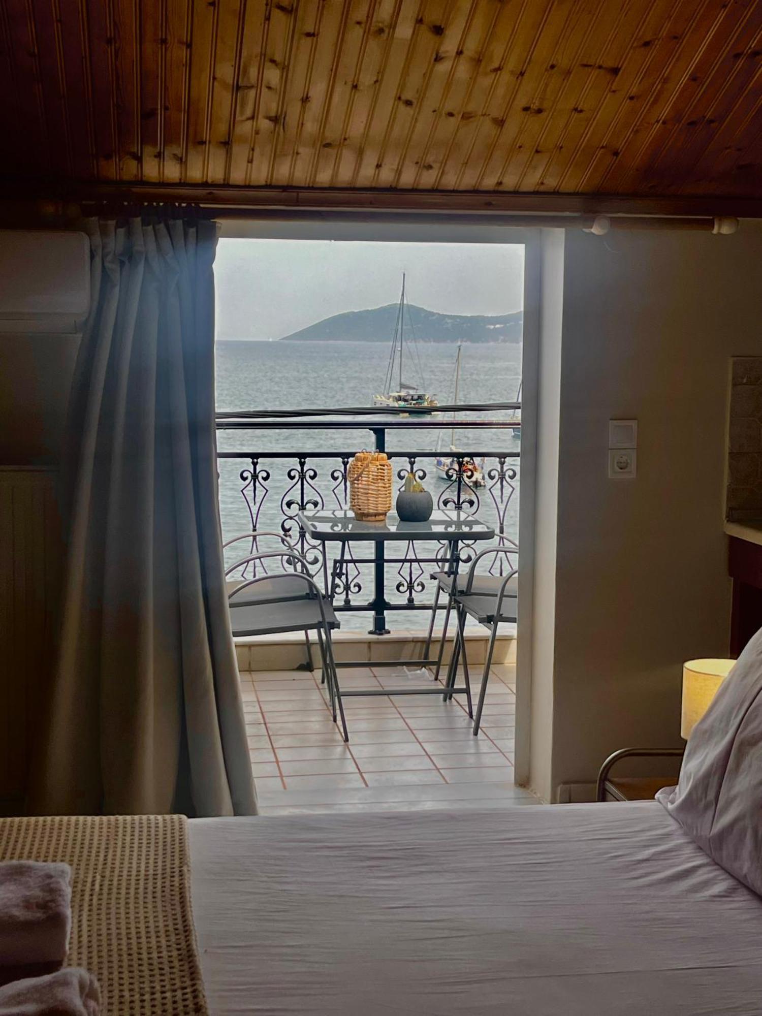 Sea Side Studios Αγία Ευφημία Εξωτερικό φωτογραφία